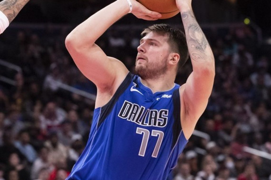 Boston zmagal kljub 42 točkam Dončića