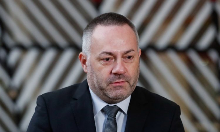 Zdravstveni minister ljubljanskega župana vabi na sestanek glede namigov o nameri odprodaje dela zemljišč ZD Ljubljana