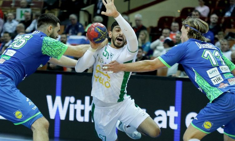 Slovenski rokometaši v Katovicah zanesljivo čez Savdijce