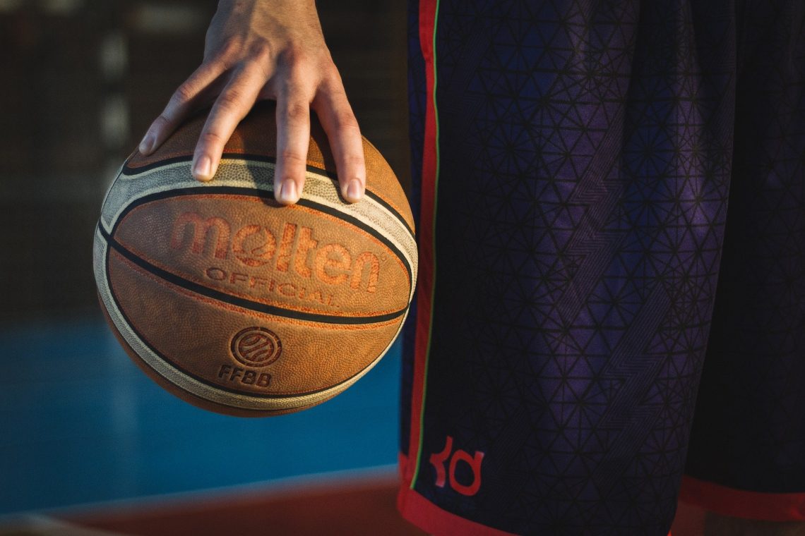 Dallasu kazen vodstva NBA zaradi kršenja pravil lige