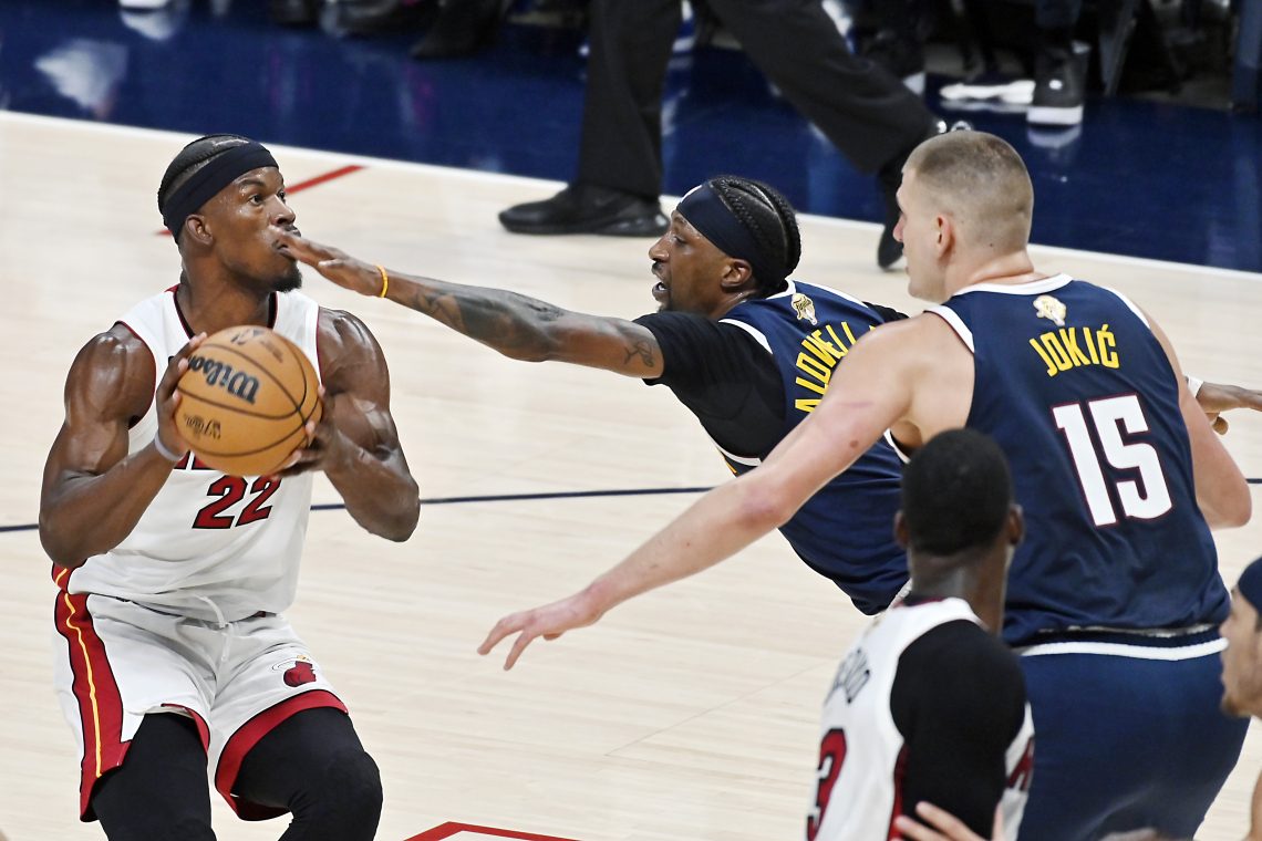 Miami v Denverju poravnal razmerje moči