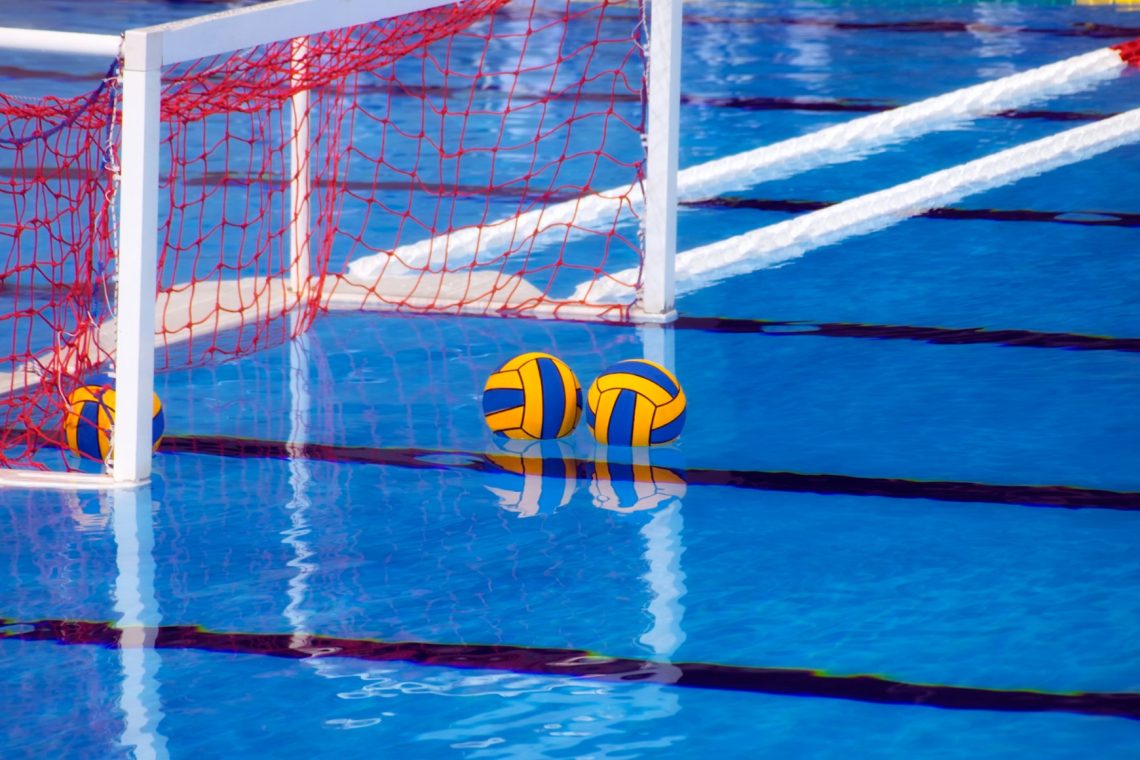 Kranjski vaterpolisti za začetek v Porto