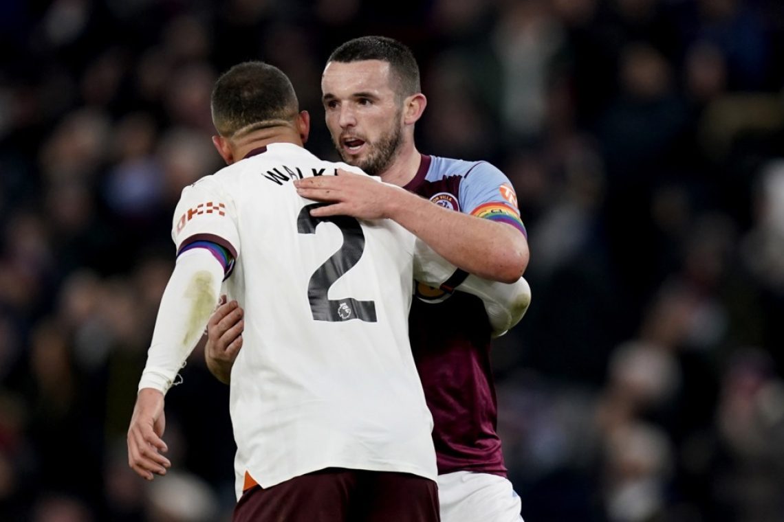 Aston Villa presenetila še City
