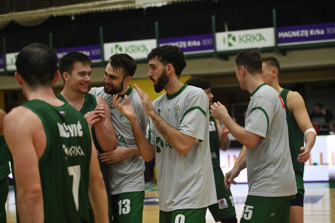 Košarkarji Krke so premagali Studentski centar s 97:91