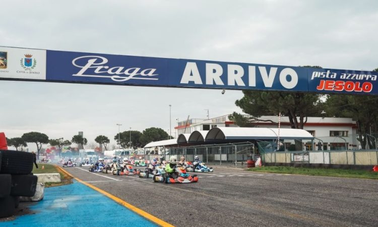 V Jesolu napeti začetki karting sezone in uspehi slovenskih dirkačev