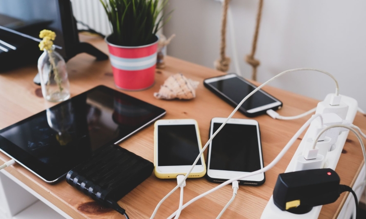 V EU nova pravila za pametne telefone in tablice