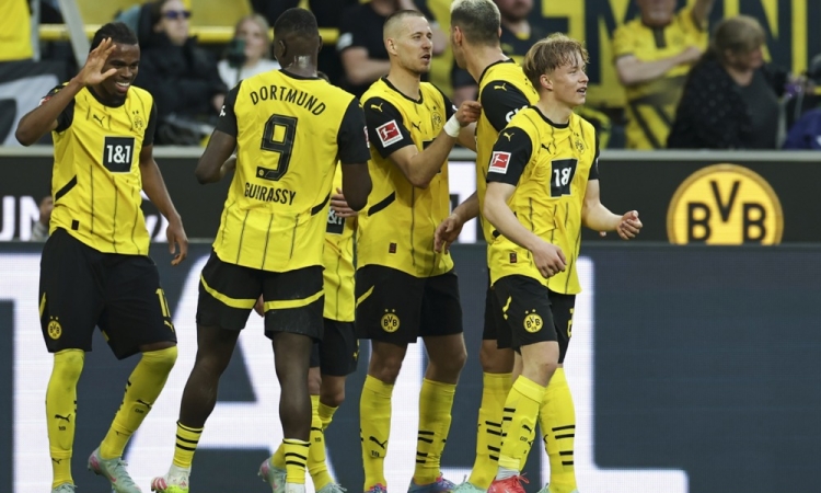 Borussia Dortmund okrepila obrambo s Svenssonom