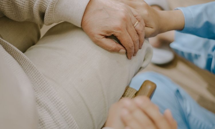 V Celju julija višje cene pomoči na domu, uporabniki podražitev ne bodo občutili