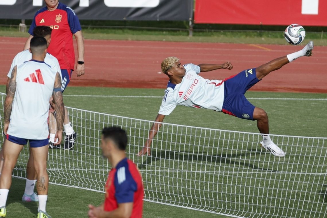 Sedem igralcev PSG-ja v najboljši enajsterici Lige prvakov