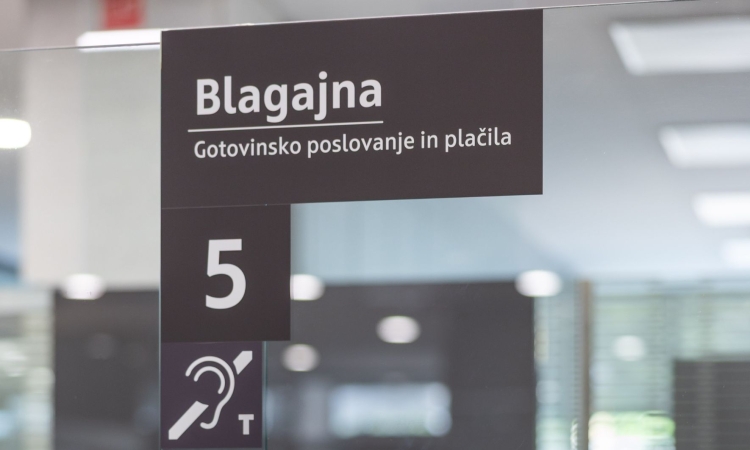 OTP banka s številnimi ukrepi izboljšala dostopnost za osebe z invalidnostjo