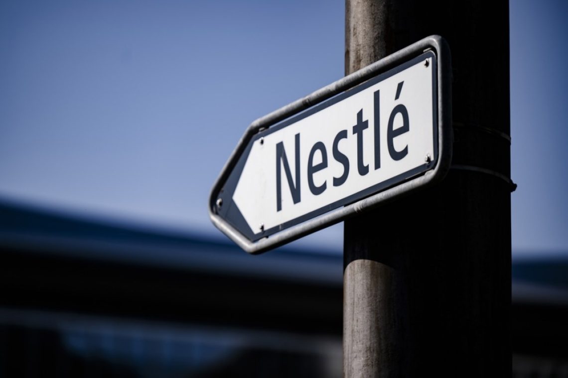 Nestlé zamenjal izvršnega direktorja po aferi, delnice padle