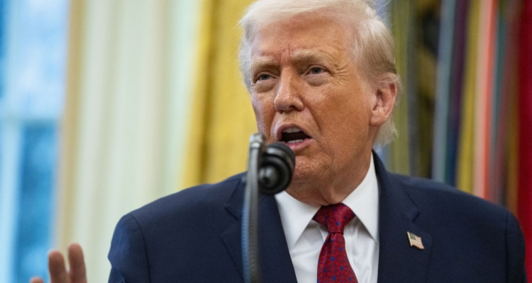 Trump vložil tožbo proti BBC in zahteva deset milijard dolarjev