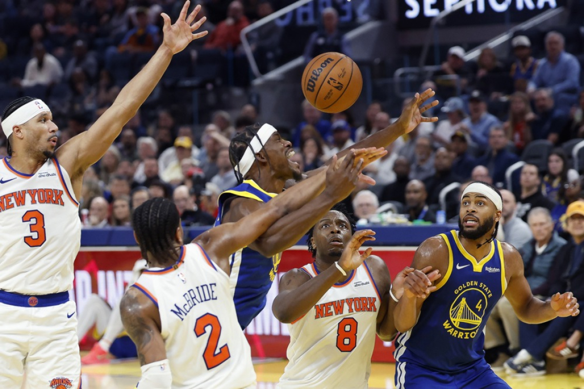 Knicks po dveh podaljških proti Nuggets do osme zmage v nizu