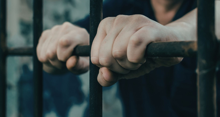 Vrhovno sodišče razveljavilo sodbo Alešu Zupančiču