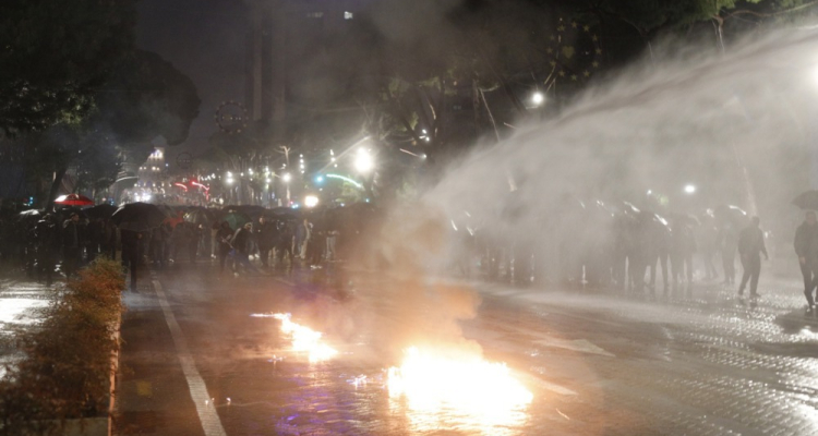 V Albaniji množični protesti proti načrtovanemu luksuznemu letovišču