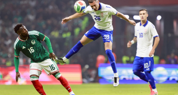 Srbi klonili tudi proti Mehiki